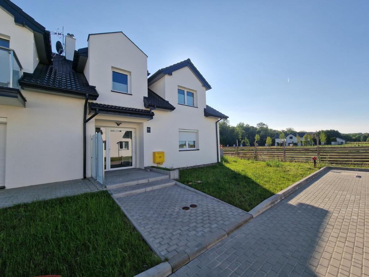 Apartamenty Malaga II Ujście-Darłowskie Exteriör bild